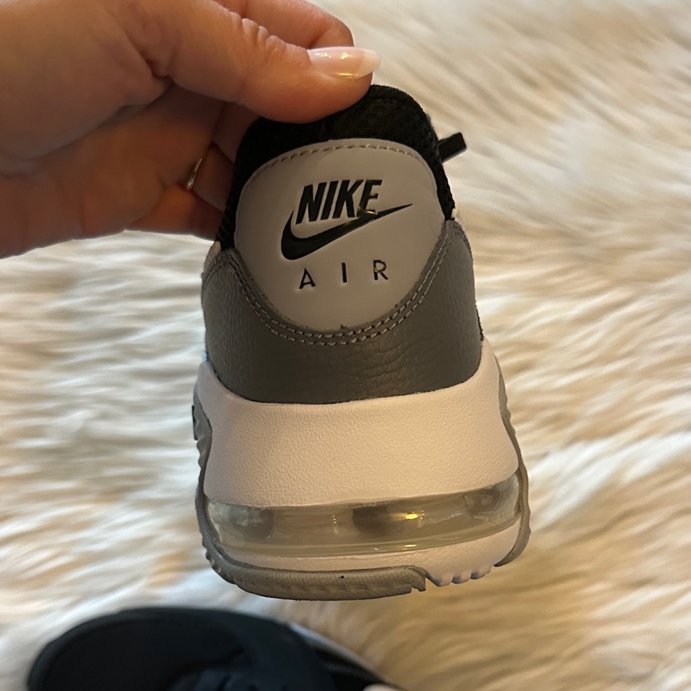 Nike Air Max Black and White Sneakers - Picture 4 of 10